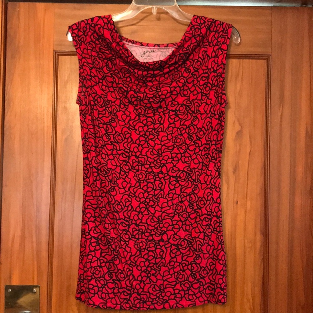 GNW, Top, Drape Neck; Red/Black Floral Pattern